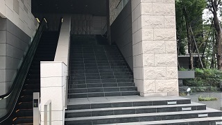 千代田区ザ・サンメゾン二番町エルド：エントランス