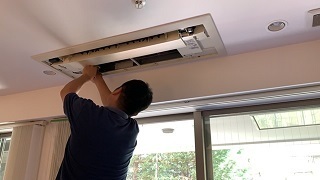 目黒区ディアナガーデン：天井エアコンクリーニング