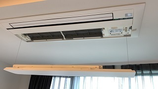 港区パークマンション赤坂氷川坂：天井エアコンクリーニング